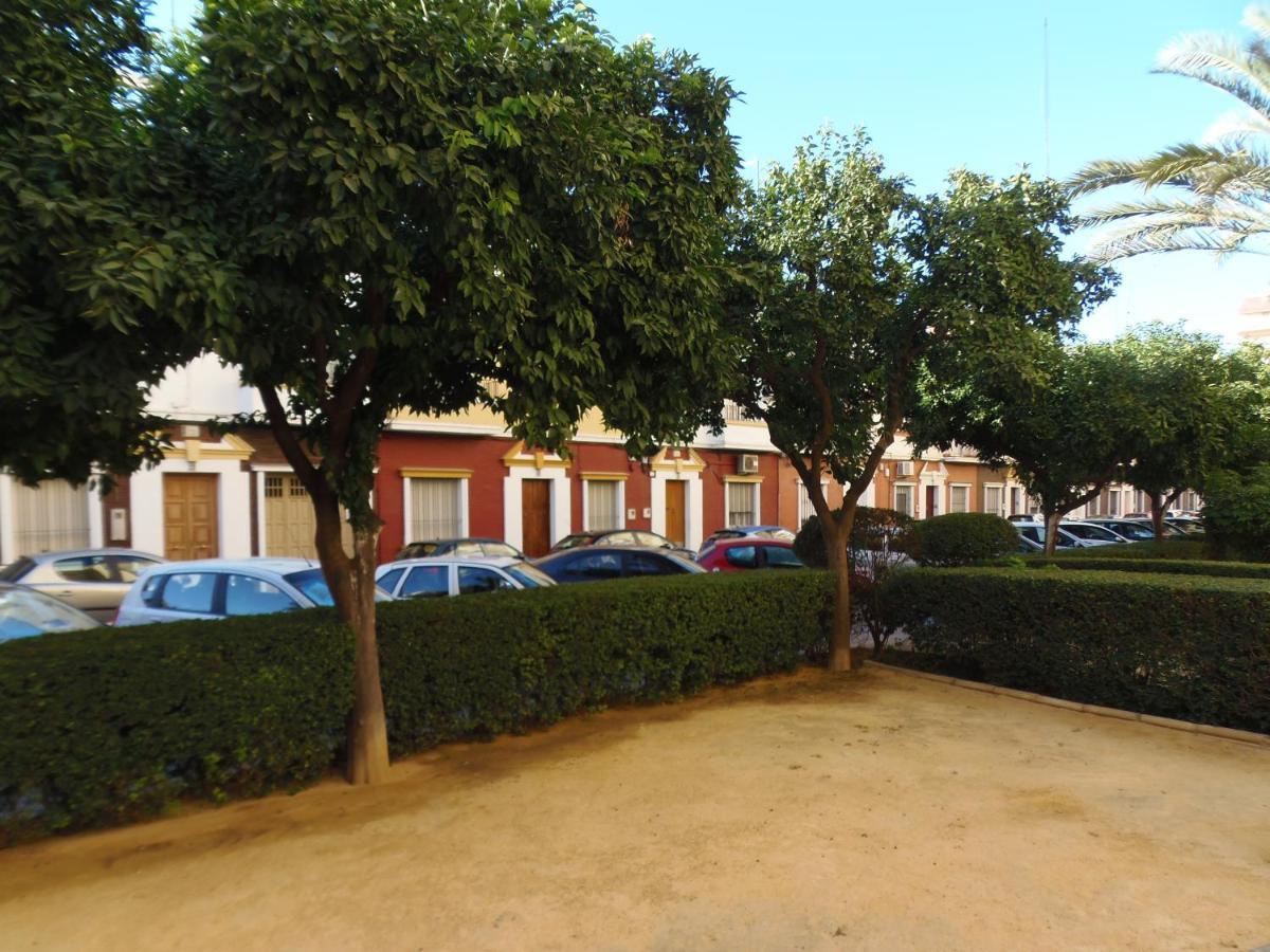 Apartamento En Triana Севиля Екстериор снимка
